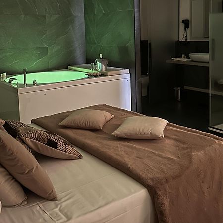 Olympus Capua Hotel Buitenkant foto